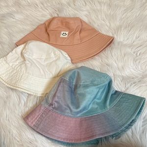 Bucket hats